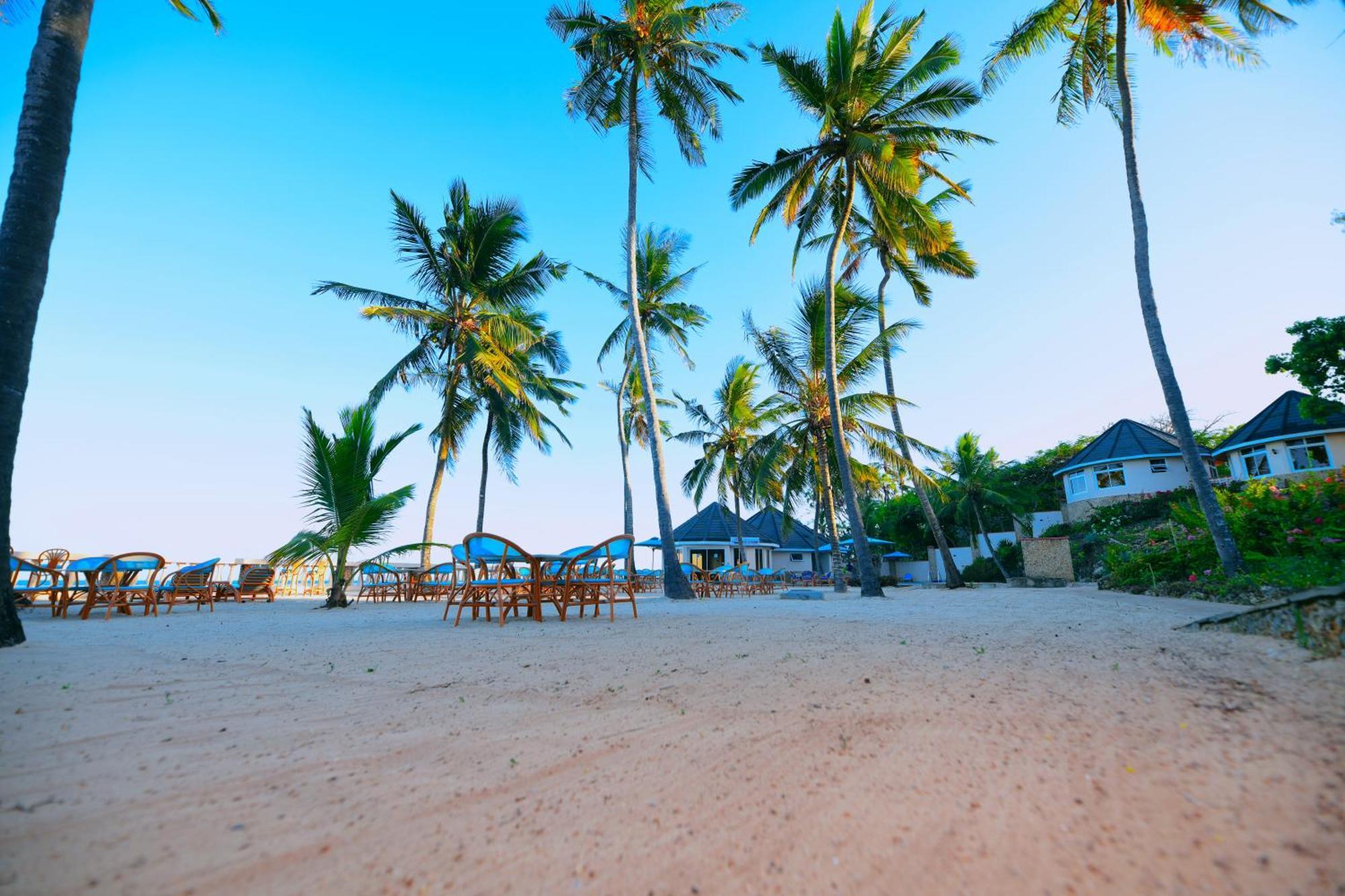 Vipingo Beach Resort Tezo Bagian luar foto
